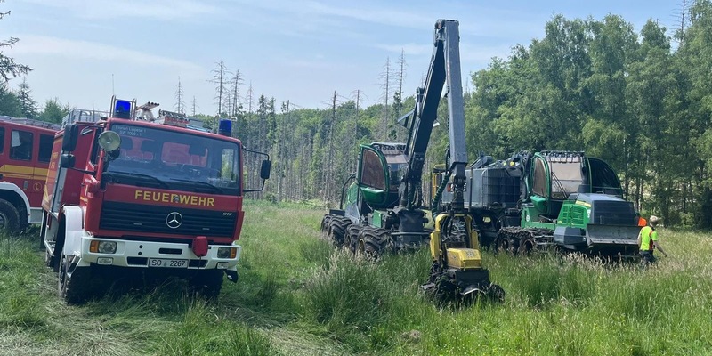FW Kreis Soest: Abschlussmeldung zum Waldbrand am Möhnesee - Foto: presseportal.de