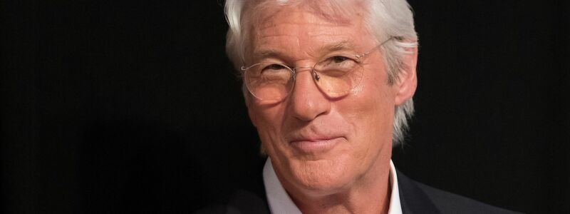 Richard Gere (hier 2017) war der umschwärmte Mann in «Pretty Woman» von 1990. Bei jeder TV-Ausstrahlung - etwa an Weihnachten - ist «Pretty Woman» noch heute ein Quotenhit.  - Foto: Charles Sykes/AP/dpa