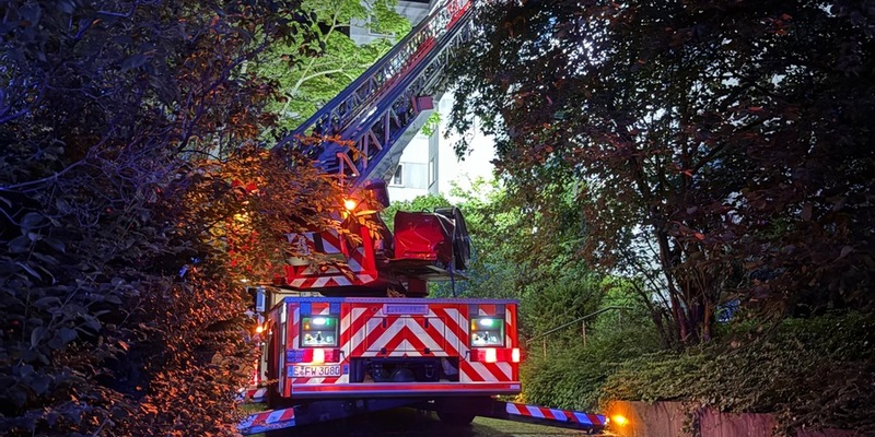 FW-E: Küchenbrand in Mehrfamilienhaus - Wohnung unbewohnbar - Foto: presseportal.de