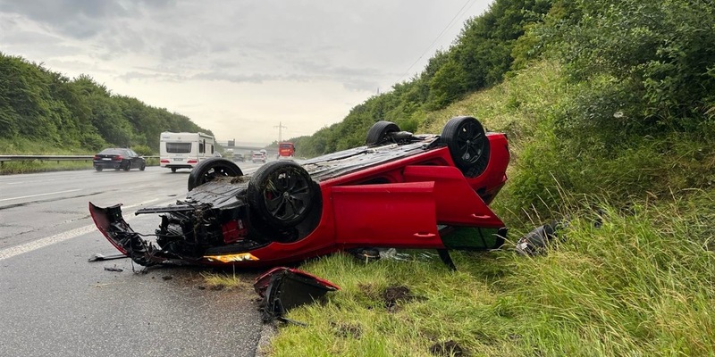 POL-VDKO: Unfall auf der Autobahn, Lebensretter Sicherheitsgurt - Foto: presseportal.de