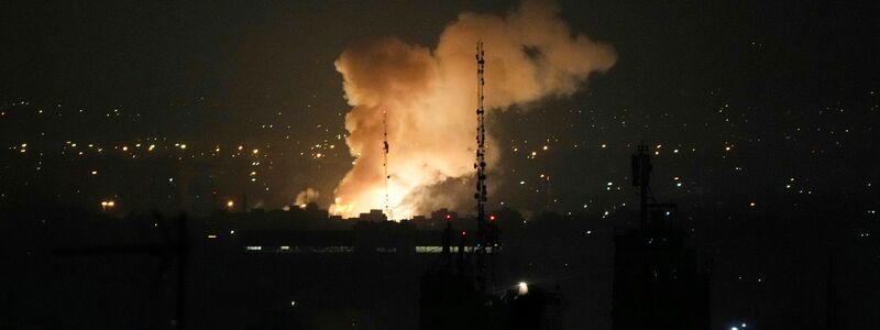Israel nimmt nicht nur die iranischen Atomanlagen ins Visier. - Foto: Vahid Salemi/AP/dpa