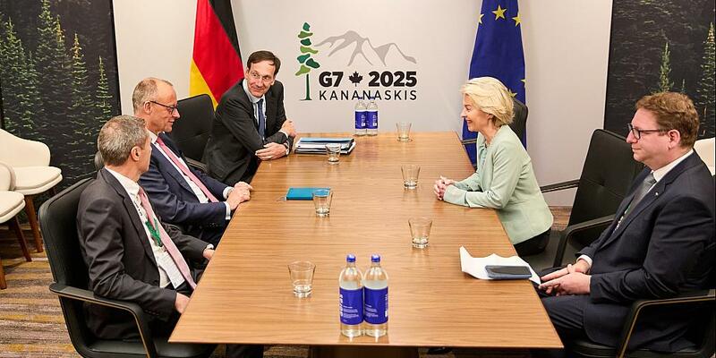 Friedrich Merz und Ursula von der Leyen beim G7-Gipfel in Kanada am 16.06.2025 - Foto: über dts Nachrichtenagentur