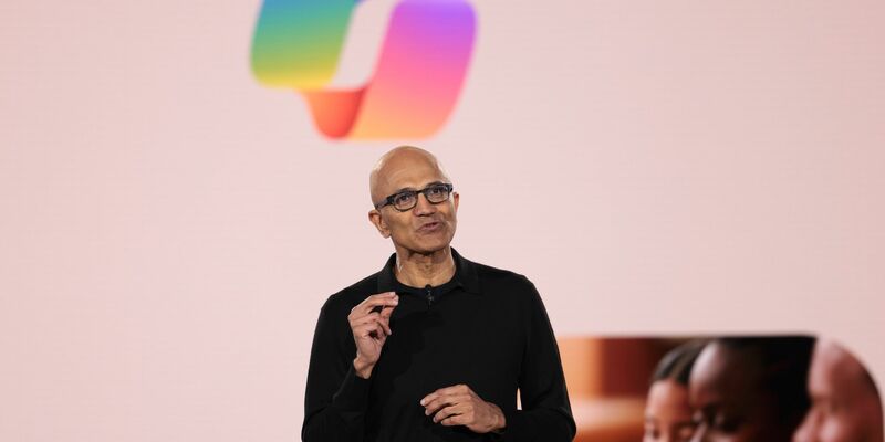 Microsoft-Che Satya Nadella hat eine Initiative vorgestellt, mit der Kunden in Europa ihre Daten besser abschotten können (Archivfoto). - Foto: Jason Redmond/AP/dpa