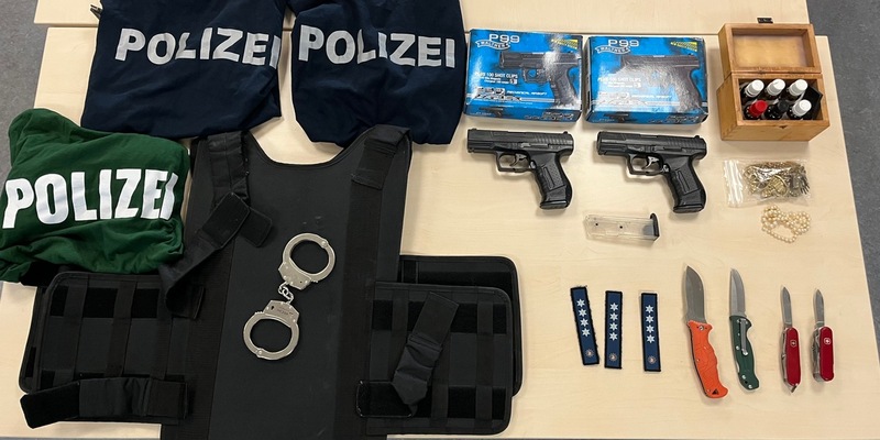 POL-D: Altstadt/Stadtmitte - Mann in Polizei-T-Shirt beschimpft Polizisten - Diverse Anzeigen gefertigt - Foto: presseportal.de