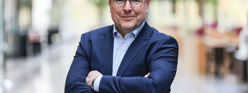 Zufrieden mit dem Verkaufsstart: Vorwerk-Chef Thomas Stoffmehl. - Foto: Oliver Berg/dpa
