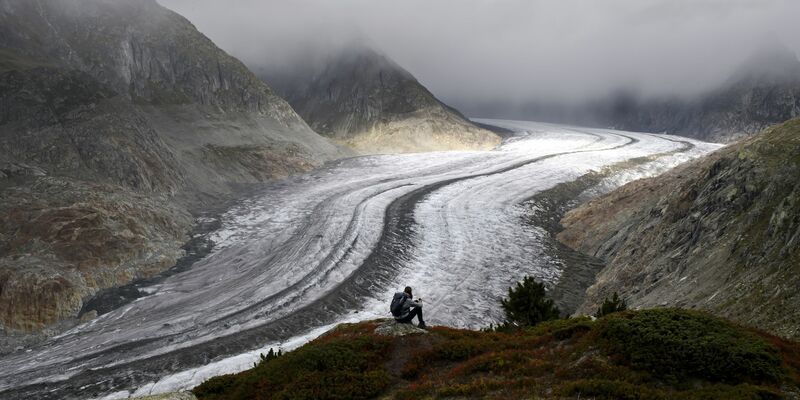 Der Klimawandel sorgt für einen Temperaturanstieg im Permafrost (Archivbild) - Foto: Anthony Anex/KEYSTONE/dpa