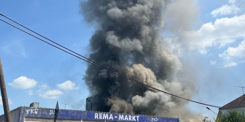 LPI-EF: Großbrand auf ehemaligem Schlachthofgelände in Erfurt - Foto: presseportal.de