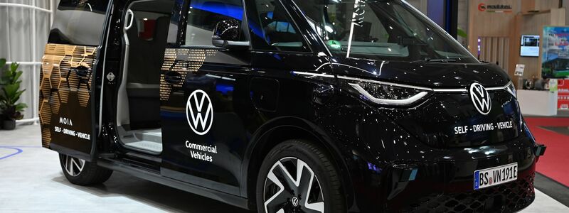 Nach VW-Angaben ist es das erste voll autonom fahrende Serienfahrzeug aus europäischer Produktion. - Foto: David Hammersen/dpa