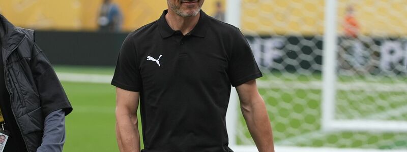 Trainer Niko Kovac blieb trotz des schlechten Spiels seines Teams gelassen. - Foto: Frank Franklin II/AP/dpa