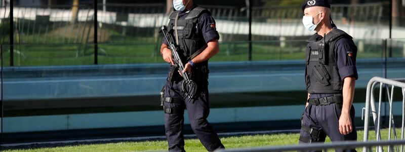 Dem Mann droht eine Haftstrafe von bis zu 15 Jahren. (Archivfoto) - Foto: Armando Franca/AP/dpa