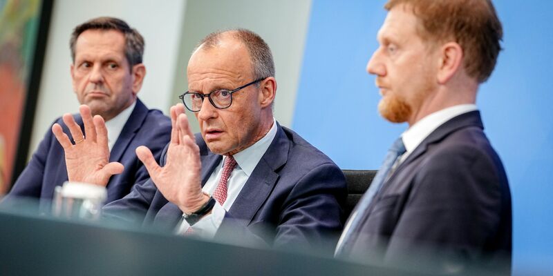 Merz sieht Priorität bei den Kommunen. - Foto: Kay Nietfeld/dpa