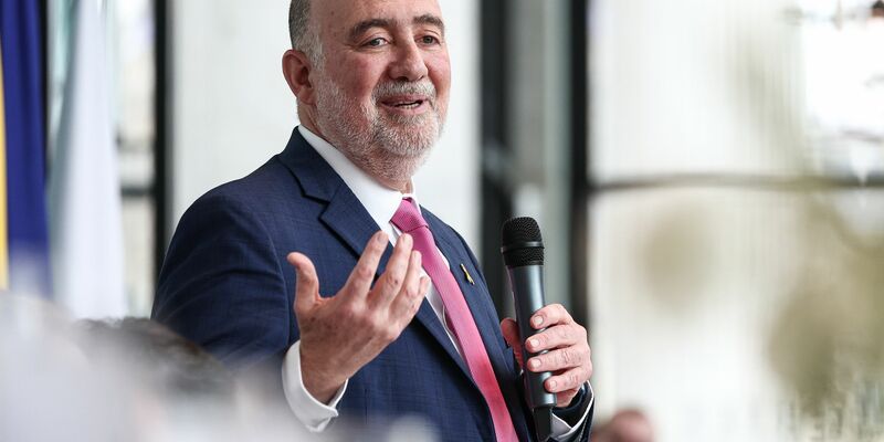 Der israelische Botschaft reagiert auf das Drecksarbeit-Zitat des Kanzlers - Foto: Hannes P Albert/dpa