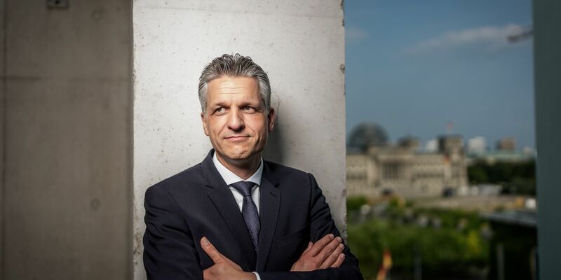 Kanzleramtschef Frei sieht Handlungsbedarf bei den Geheimdiensten. - Foto: Michael Kappeler/dpa