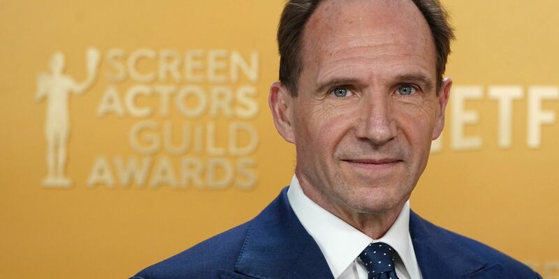 Der Voldemort-Schauspieler trug nach eigenen Angaben in seiner Rolle als Harry-Potter-Bösewicht Strapse am Set. (Archivbild) - Foto: Jordan Strauss/Invision via AP/dpa