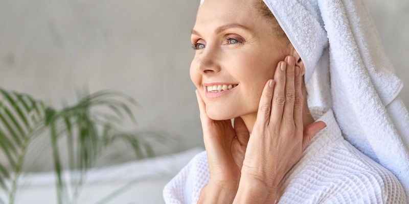 Authentisch schön zwischen Lachfalten und Co. / Wie Retinal die Pflegeroutine revolutionieren könnte - Foto: presseportal.de