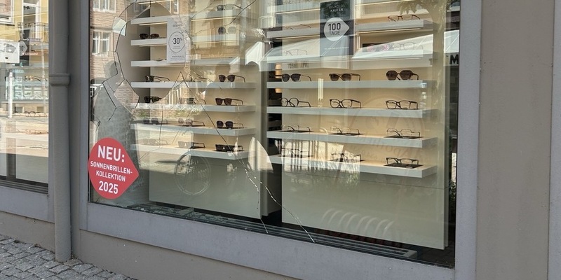 POL-PDPS: Sonnenbrillen bei Einbruch gestohlen - Täter festgenommen - Foto: presseportal.de