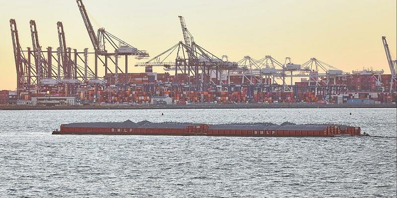 Industrieanlagen (Archiv) - Foto: über dts Nachrichtenagentur