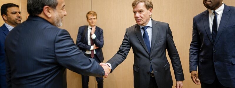 Die Außenminister von Deutschland, Frankreich und Großbritannien verhandeln in Genf mit ihrem iranischen Kollegen Abbas Araghtschi über eine diplomatische Lösung im Atomkonflikt mit Teheran. - Foto: Thomas Trutschel/Photothek Media Lab/dpa
