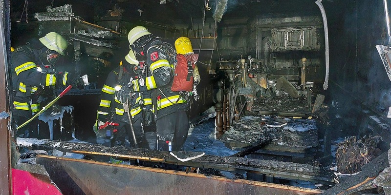FW-M: Brand in Lokal (Freimann) - Foto: presseportal.de