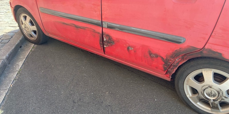 POL-PILEK: Verkehrsunfall mit Gegenverkehr - Mercedes gesucht - Foto: presseportal.de