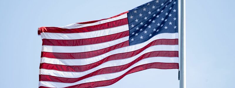 Die USA sind in den Krieg eingetreten.  - Foto: Fabian Sommer/dpa