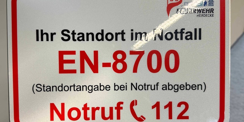 FW-EN: Rettung nach Fahrradunfall im Wald am Nacken - Erster Waldrettungspunkt beeinflusste Einsatz positiv - Foto: presseportal.de