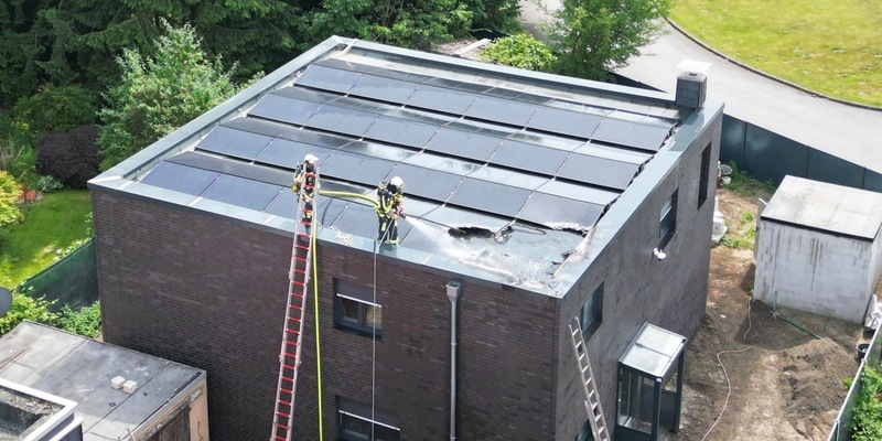 FW-BO: Brand einer Photovoltaik-Anlage in Bochum-Hiltrop - Foto: presseportal.de