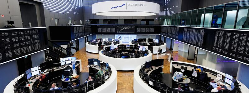 Börse Frankfurt: Nur wenige der wertvollsten Börsenkonzerne der Welt kommen aus Deutschland (Archivbild) - Foto: Lando Hass/dpa