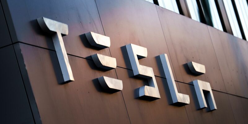 Tesla startet seinen lange angekündigten Robotaxi-Dienst.  - Foto: Andreas Arnold/dpa