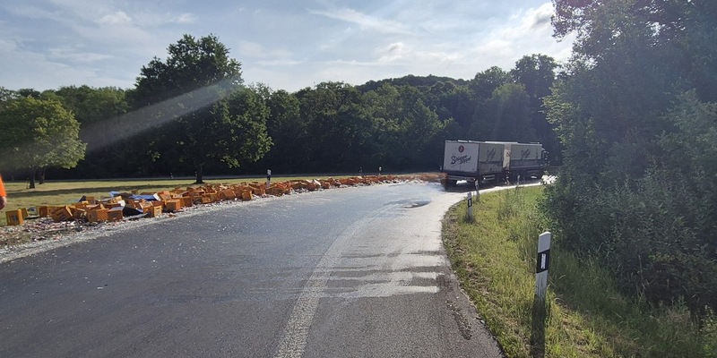 POL-GI: LKW verliert Ladung - Verkehrsbehinderung am Gießener Nordkreuz + Geldkassette aus Bauernladen in Hungen gestohlen + u.a. - Foto: presseportal.de