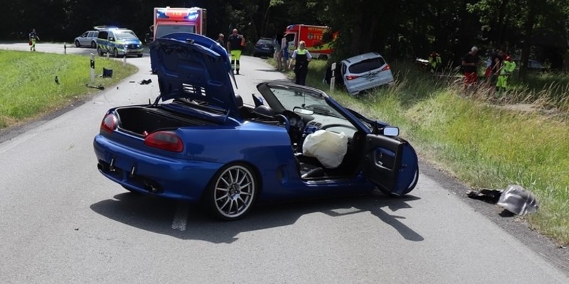 POL-HX: 40.000 Euro Sachschaden bei Unfall auf der L825 - Foto: presseportal.de