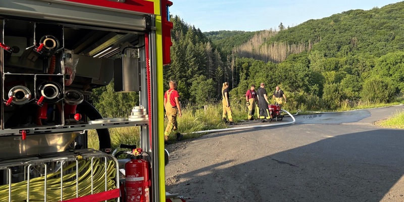 FW VG Asbach: Auf Waldbrände vorbereitet: Einheiten üben gemeinsam - Foto: presseportal.de