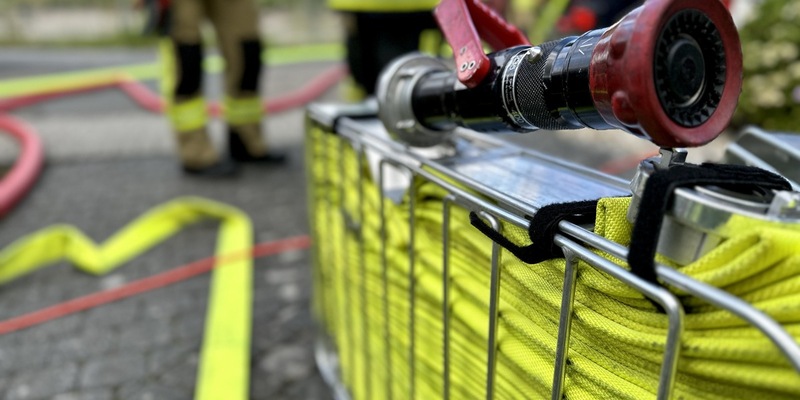 FW Alpen: Garagenbrand - Foto: presseportal.de