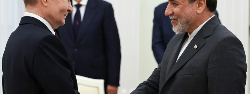 Russlands Präsident Wladimir Putin sagte dem Iran die Unterstützung seines Landes zu, ließ aber offen, wie die aussehen könnte. - Foto: Alexander Kazakov/Pool Sputnik Kremlin/AP/dpa
