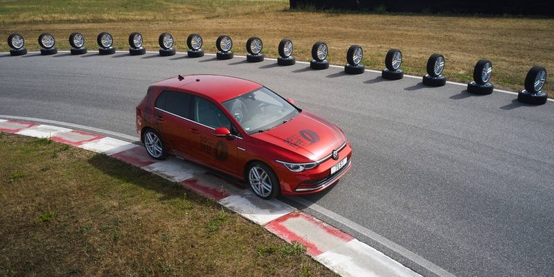 ADAC testet 16 Ganzjahresreifen: Wenige sind wirklich 'allwettertauglich' / Nur die Hälfte ist empfehlenswert / Vier Modelle weisen gravierende Mängel auf - Foto: presseportal.de