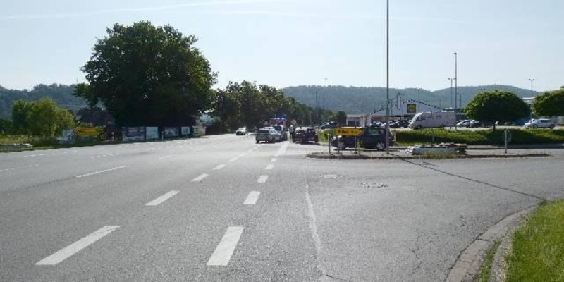 POL-HM: Zeuge nach Verkehrsunfall mit Fahrradfahrer gesucht - Foto: presseportal.de