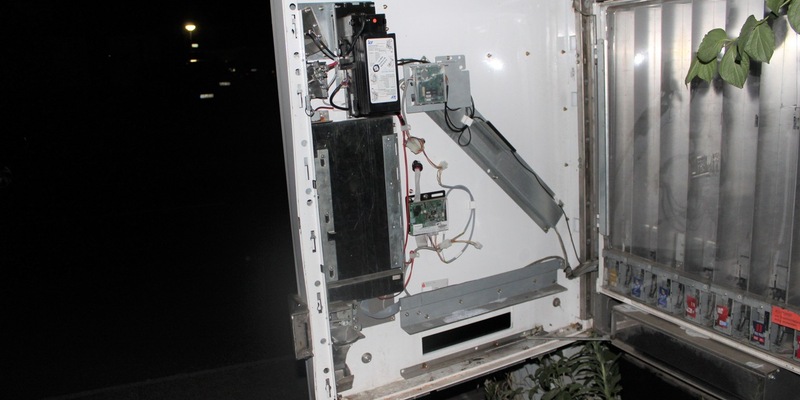POL-VIE: Viersen: Zwei Männer brechen Zigarettenautomat auf - wer kann Angaben machen? - Foto: presseportal.de