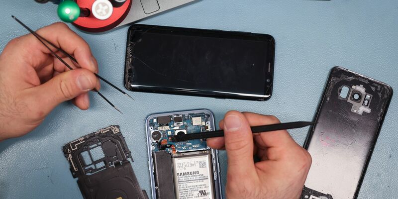 Das Recht auf Reparatur soll dazu beitragen, dass bestimmte Produkte länger genutzt werden und weniger Müll produziert wird. (Symbolbild) - Foto: Christian Charisius/dpa