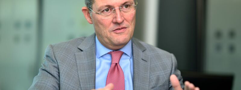 Arbeitgeberpräsident Dulger fordert die Koalition zur Korrektur ihres Rentenkurses auf. (Archivbild) - Foto: Uwe Anspach/dpa