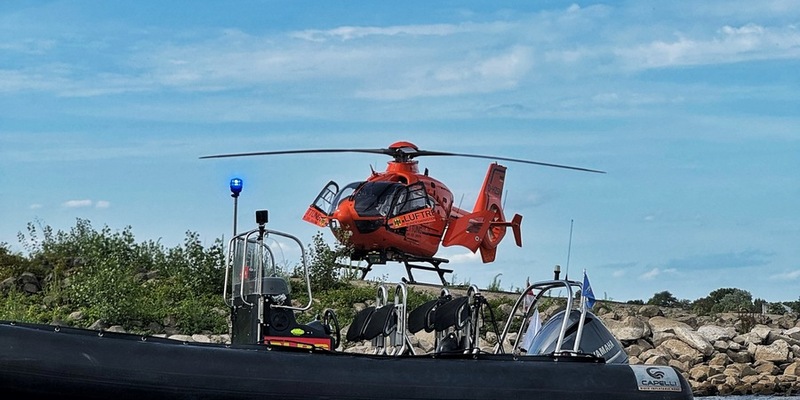 FW-NE: Badeunfall auf Höhe Neuss-Uedesheim | Person aus dem Rhein gerettet - Foto: presseportal.de