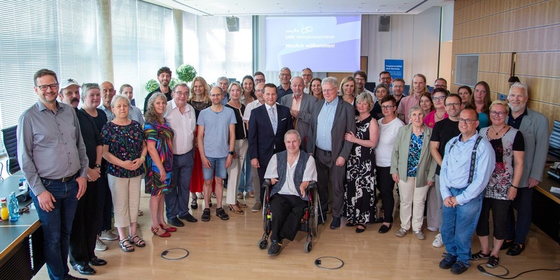 MDR trifft: 13. Jahrestreffen mit Behindertenverbänden - Neuer Aktionsplan für noch mehr Inklusion und Wechsel in der Leitung der Barrierefreiheit - Foto: presseportal.de