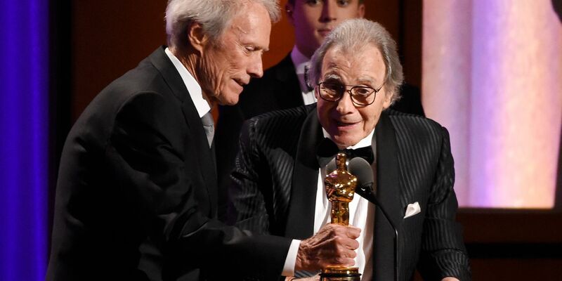 Schifrin bei einer Preisverleihung in den USA - Foto: Chris Pizzello/Invision/AP/dpa