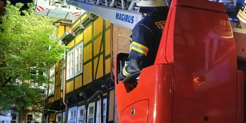 FW Celle: Zwei Einsätze innerhalb von drei Stunden in der Celler Altstadt - Foto: presseportal.de