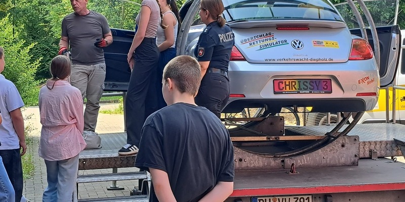 POL-DH: --- Syke - Verkehrssicherheitswoche am Gymnasium - Aufklärung mit Simulator und Experten --- - Foto: presseportal.de