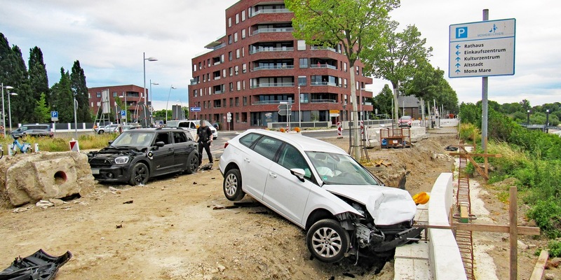POL-ME: Gas mit Bremse verwechselt? Senior verursacht schweren Verkehrsunfall - 2506125 - Foto: presseportal.de