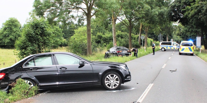 POL-VIE: Viersen-Süchteln: In den Gegenverkehr gefahren - Blutprobe, Auto sichergestellt - Foto: presseportal.de