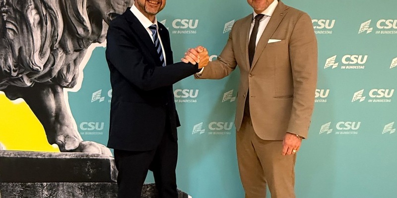 Bund und Freistaat im engen Schulterschluss: Holetschek und Hoffmann fordern Tempo und Entschlossenheit bei der Umsetzung des Politikwechsels - Foto: presseportal.de