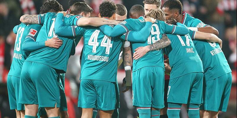 Mannschaftskreis vom FC Augsburg (Archiv) - Foto: über dts Nachrichtenagentur