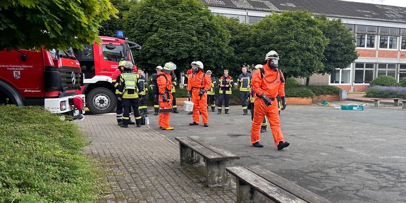 FW-ROW: Gefahrstoffeinsatz an Berufsbildender Schule in Zeven - Foto: presseportal.de