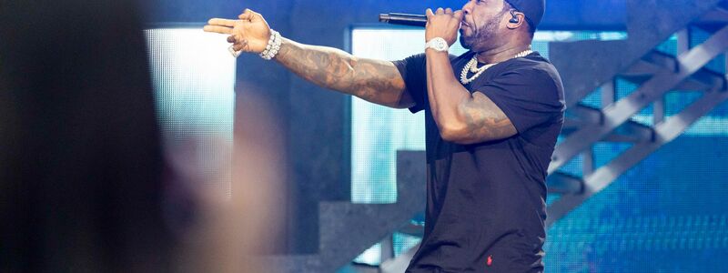 50 Cent, der mit bürgerlichem Namen Curtis Jackson heißt, gilt als einer der erfolgreichsten Rapper der Welt und spielte auch schon in mehreren Filmen mit. - Foto: Michael Matthey/dpa